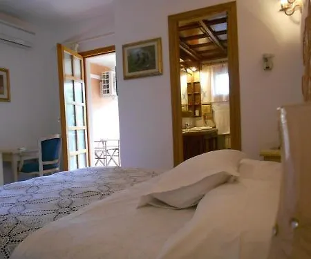 Ξενοδοχείο Grazia Deledda 3*