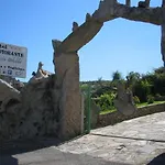 Grazia Deledda Отель 3*