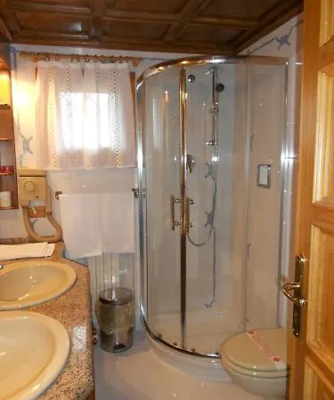 Grazia Deledda ホテル