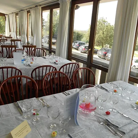 ホテル Grazia Deledda 3*