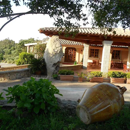 ホテル Grazia Deledda アルツァケーナ