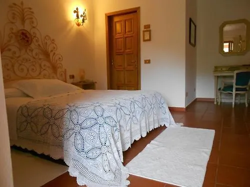 Grazia Deledda فندق 3*