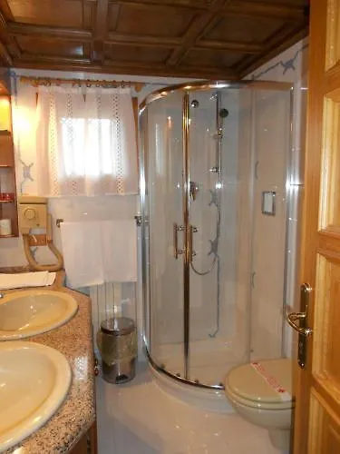 Grazia Deledda فندق