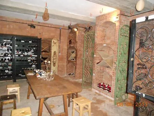 Grazia Deledda فندق أرتْساكينا